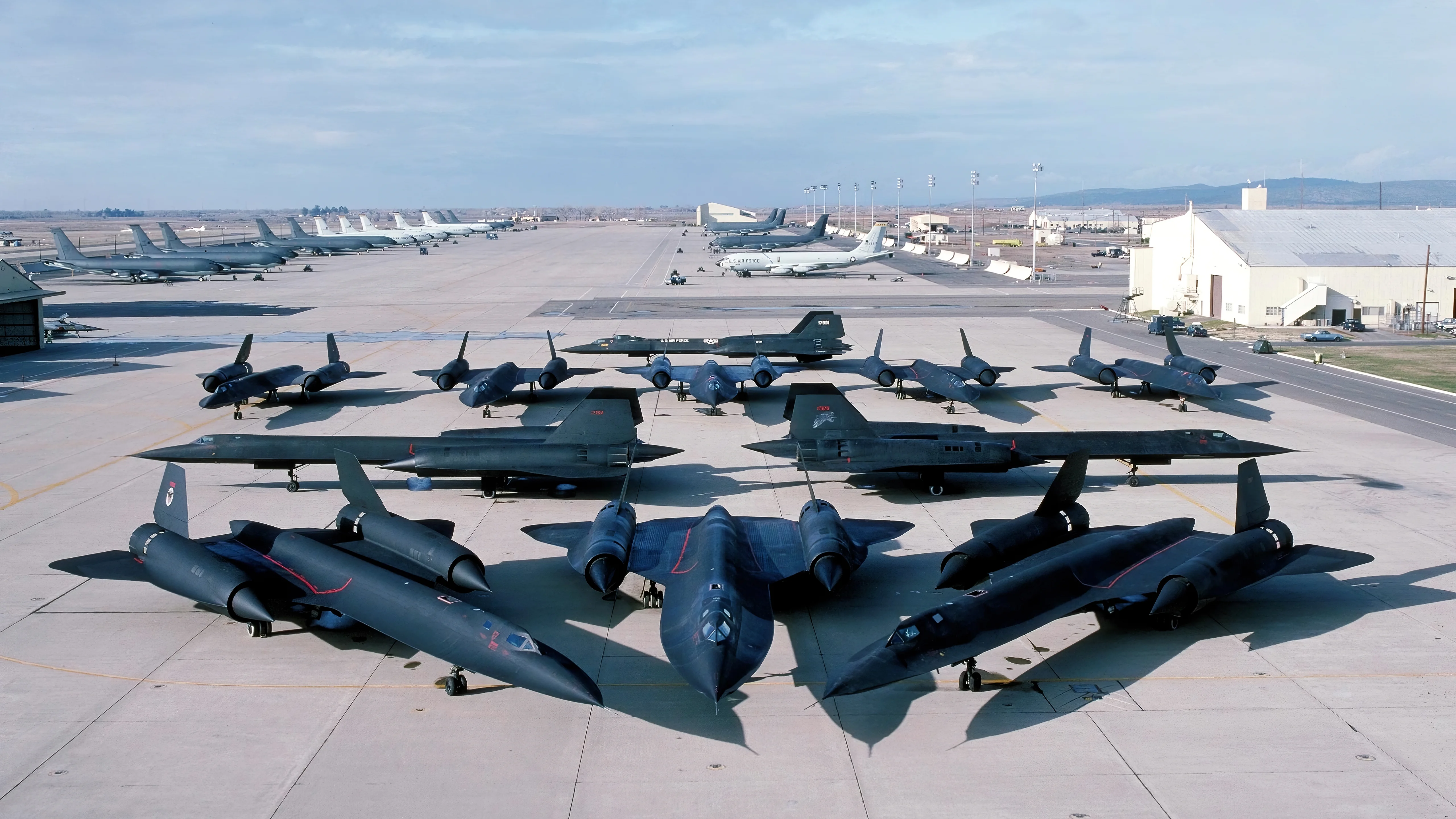 A Fleet of SR-71 Blackbirds picture 2 of 2