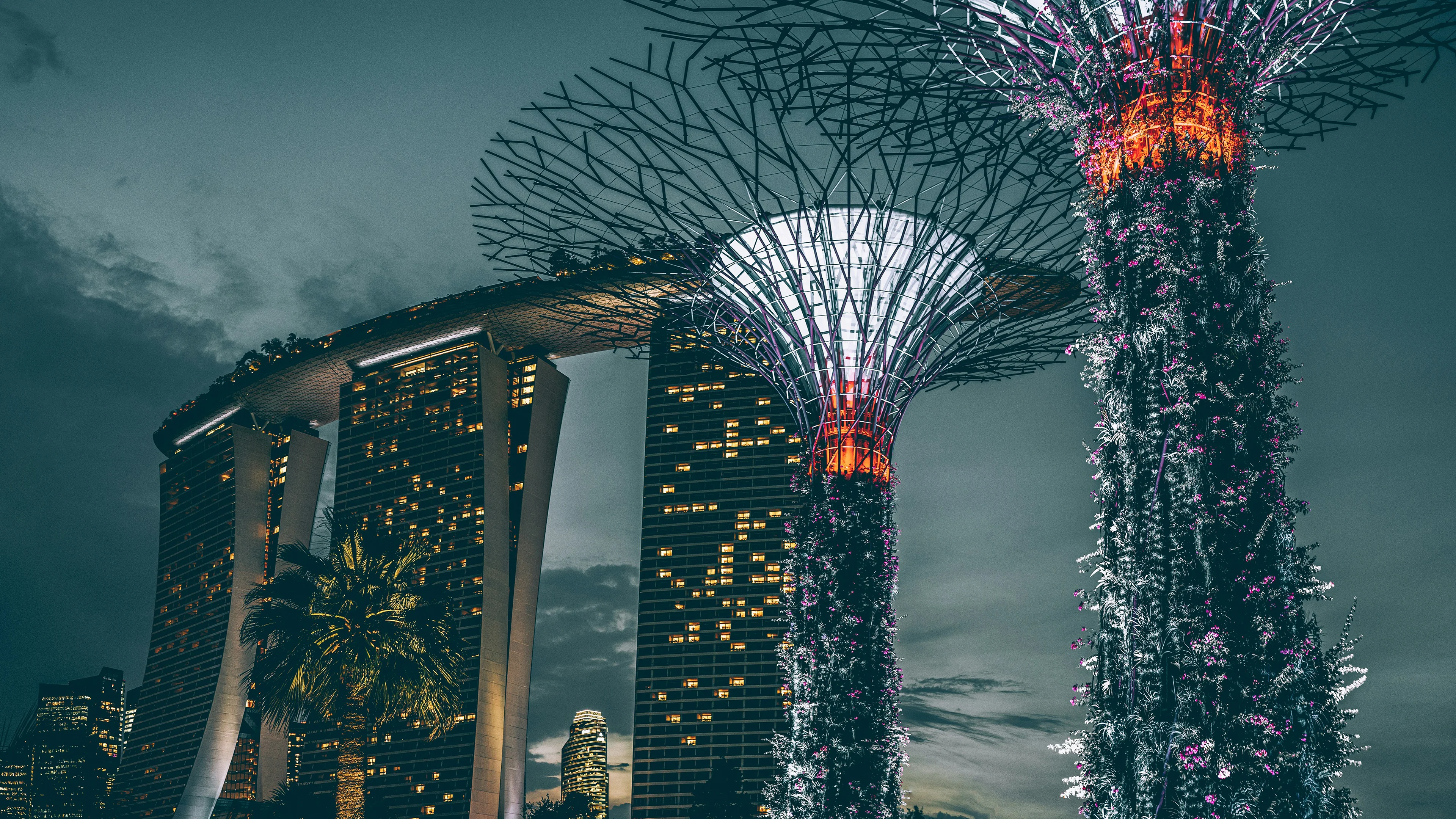 Marina Bay Sands by Nour Betar picture 1 of 1