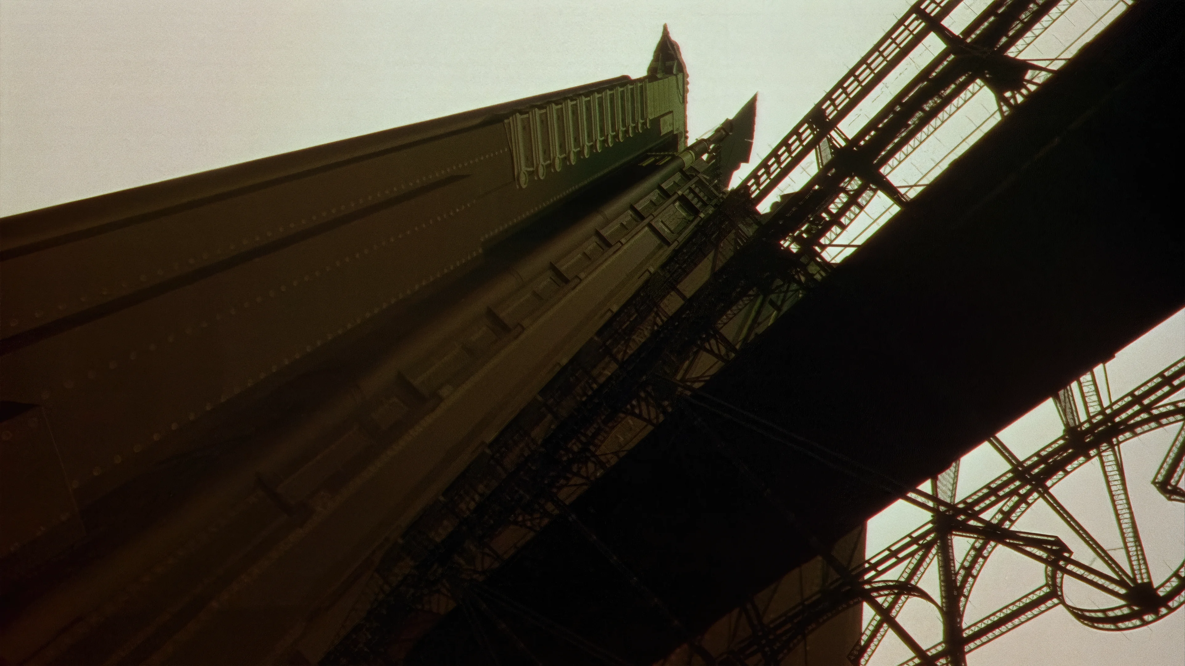 Metropolis picture 1 of 20