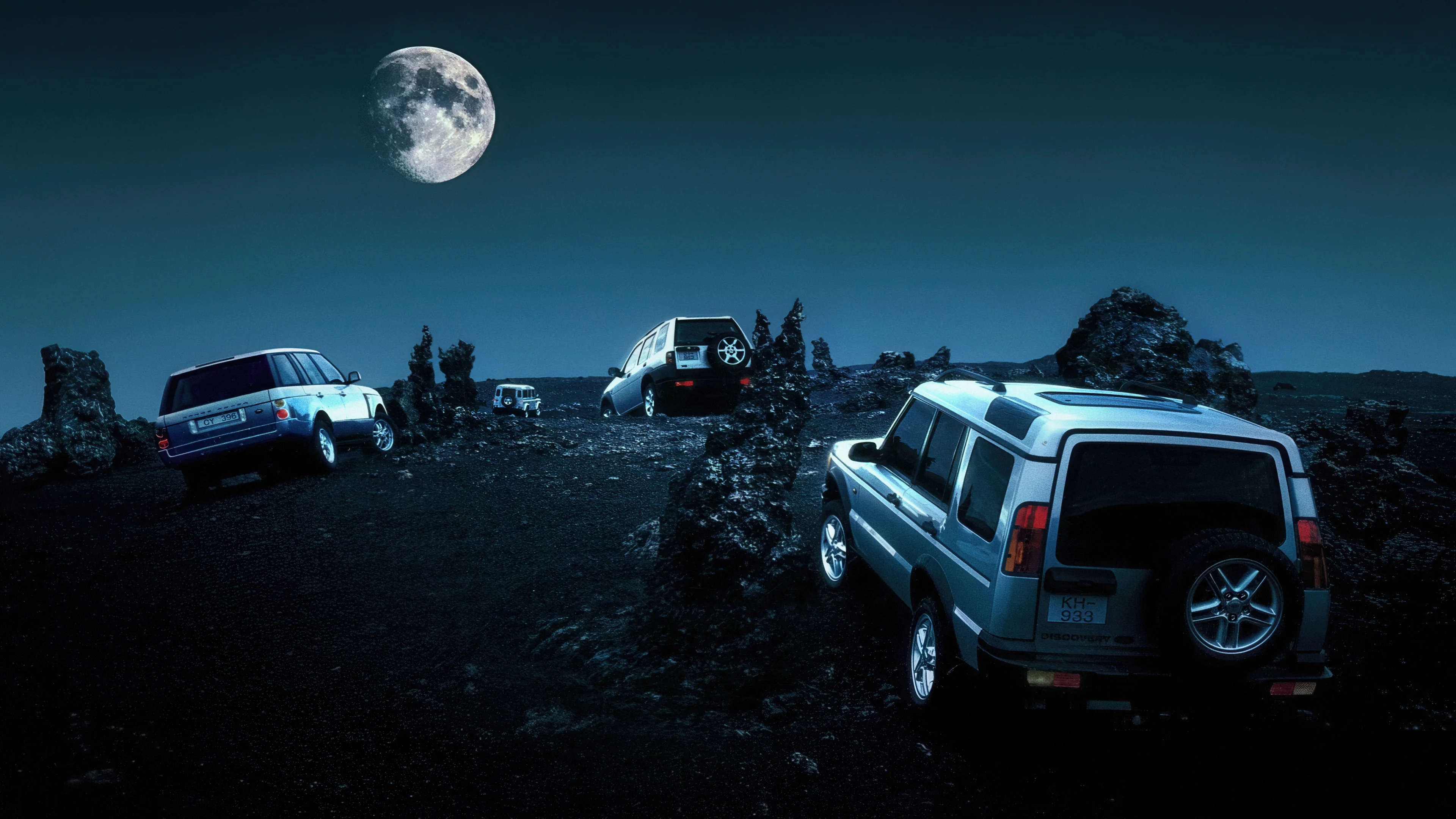 Land Rover, 2002 Discovery brochure by Max Forsythe picture 1 of 2