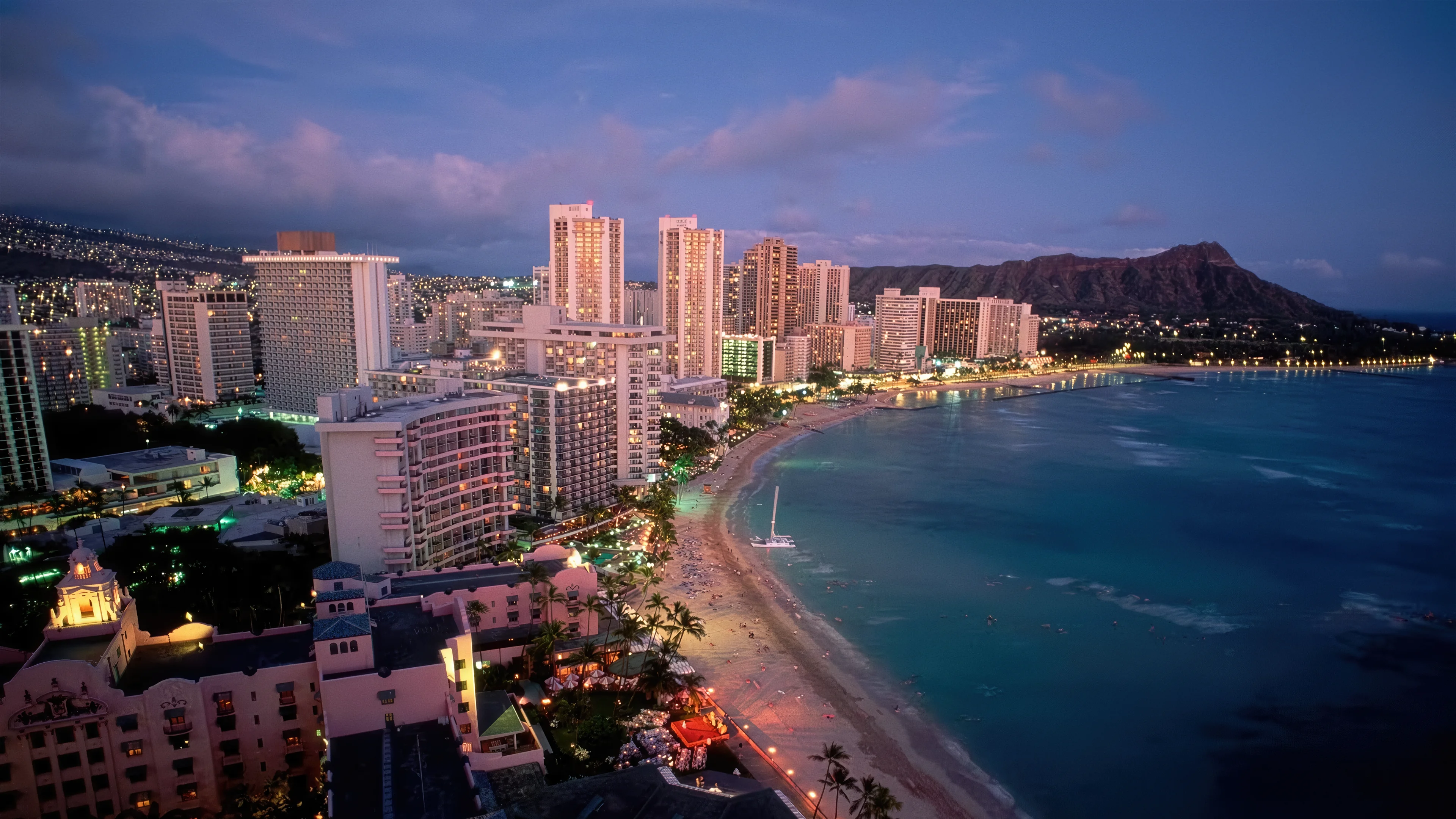 View of Diamond Head from Sheraton Waikiki Beach Resort, Honolulu, Hawaii picture 1 of 1