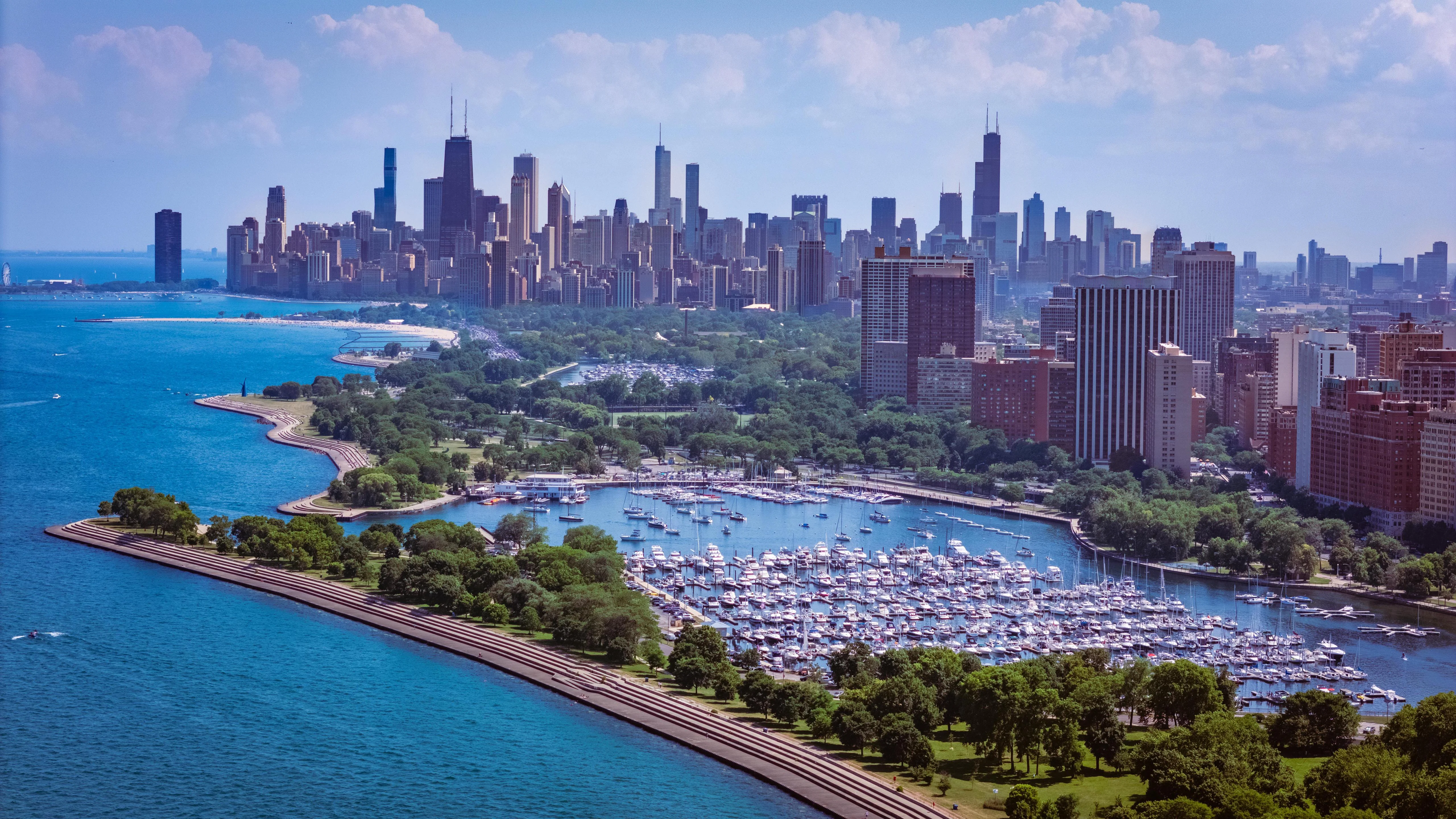 Chicago - Beautiful in the summer by /u/strata1213 picture 1 of 1