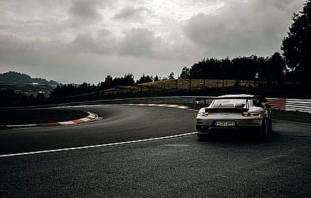 Porsche 911 GT2 RS by @lorenzohamers'