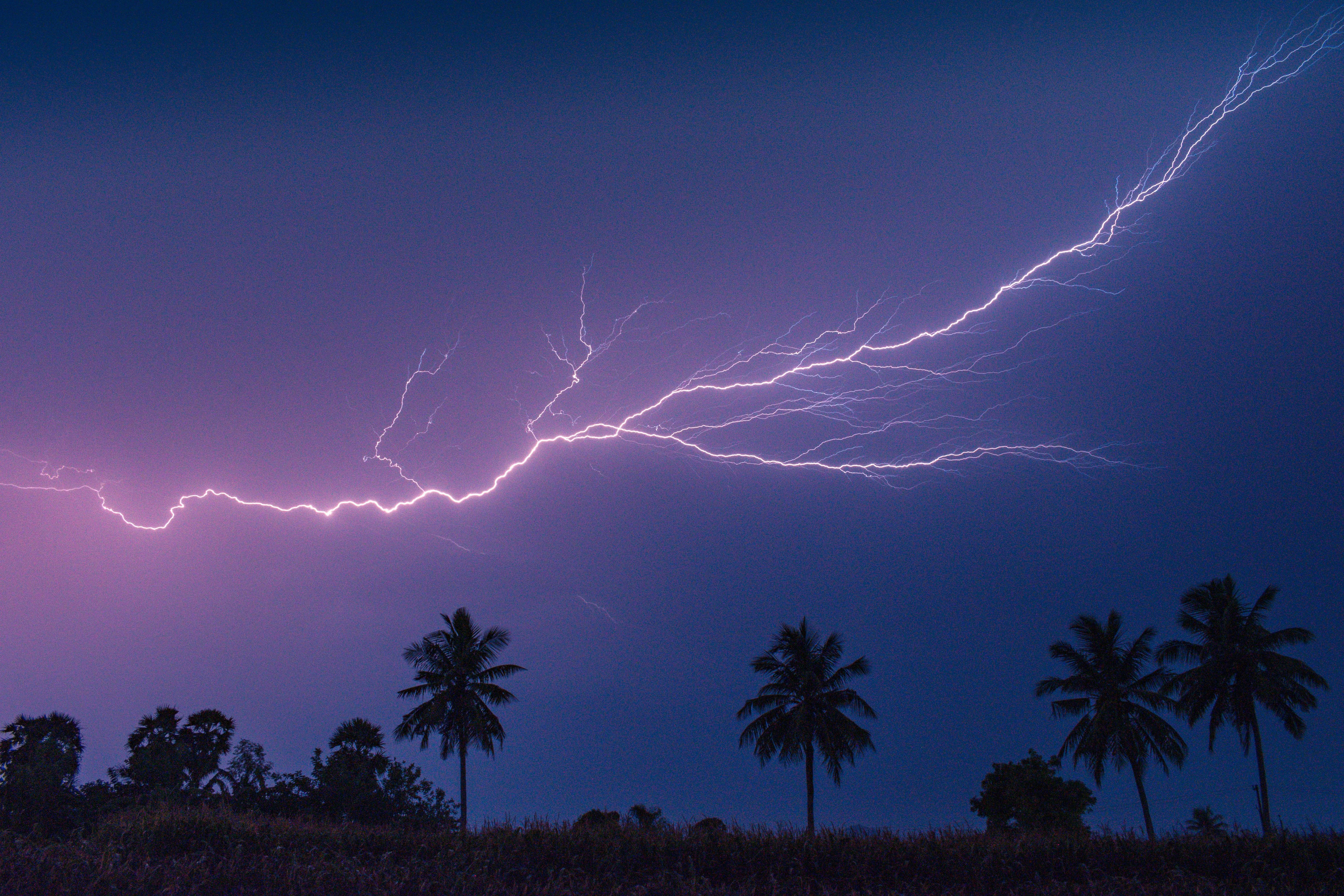 Thunderstorm Lightning picture 1 of 1