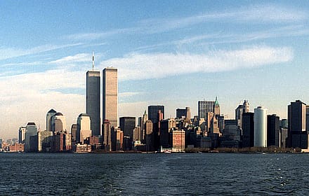 Lower Manhattan skyline, December 1991 by Lars Plougmann'
