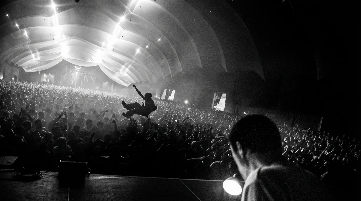 USB album cover desktop wallpaper. had to make this since fred again goes so hard with his album covers. picture 1 of 1