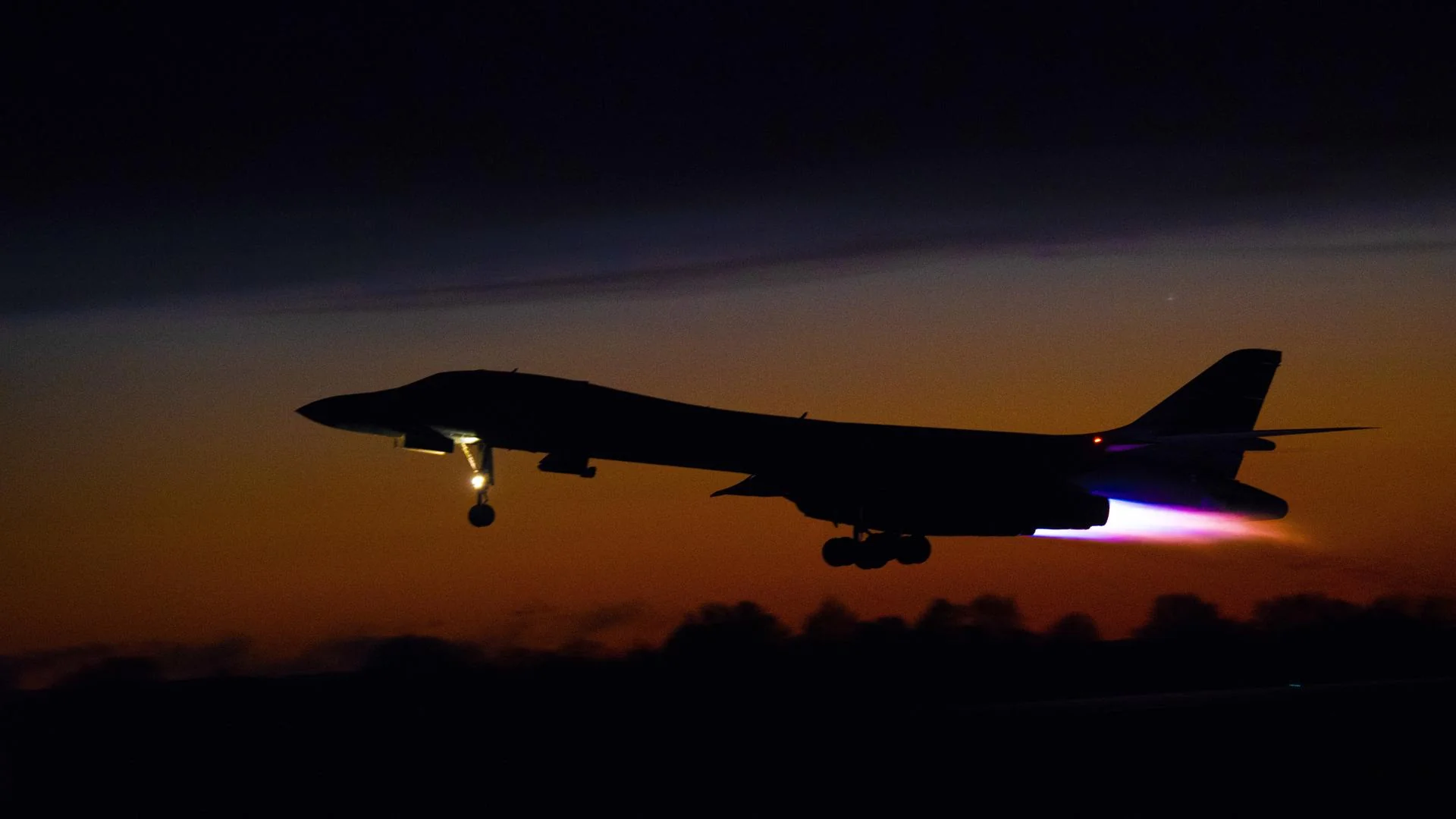 B-1 Lancer Afterburner Take-off, McConnell AFB picture 1 of 1