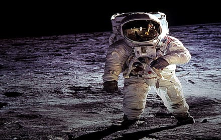 Astronaut on the Moon'